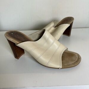 Y2K Bass Cream Chunky Heel Open Toe Mules Sandals Size 8